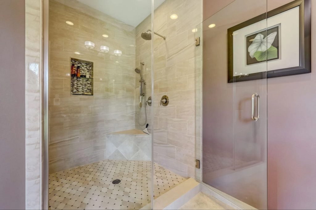 Wilcox custom home bathroom 2 glass shower